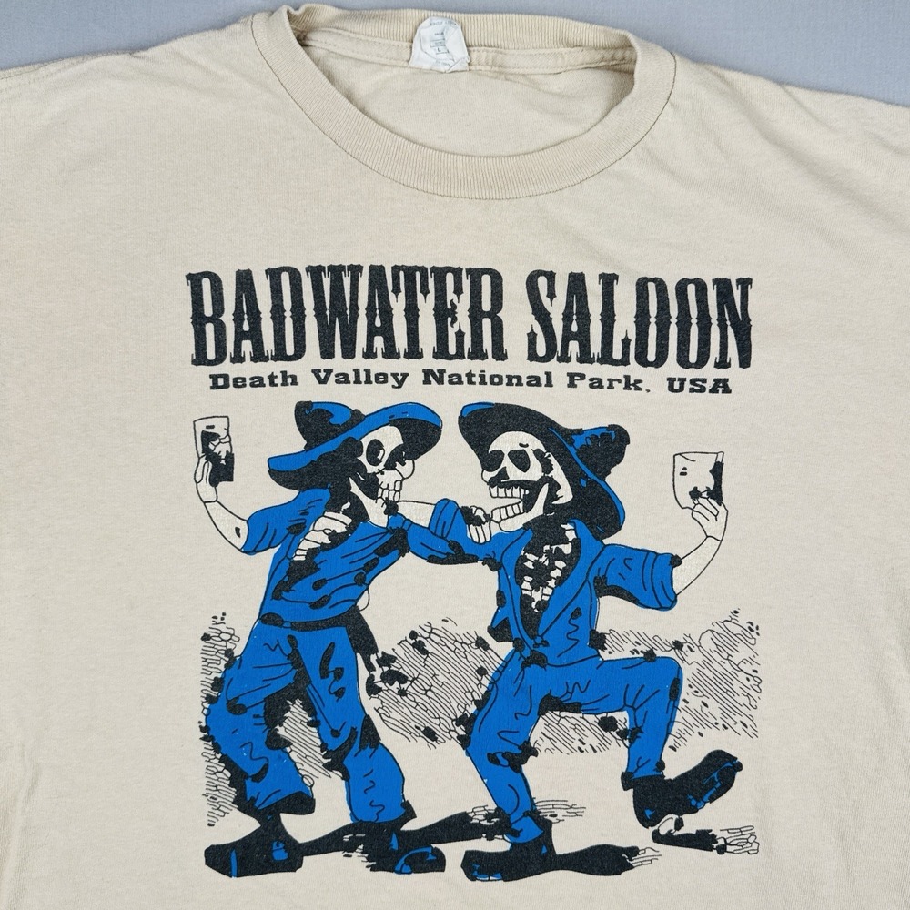 Badwater Saloon Death Valley Skeleton Cowboy T Shirt L